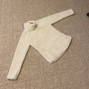 Atheleisure sweater from balance collection. Soft